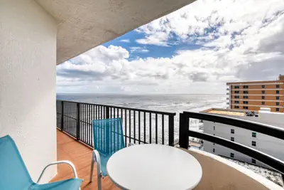 Photo 2 - Paradise on the Beach, Pool, Stunning Views