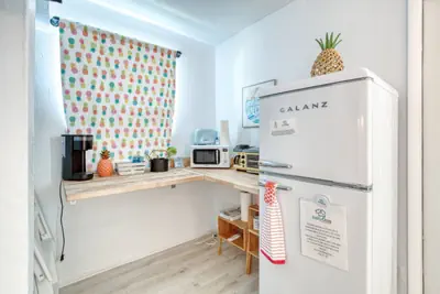 Photo 5 - Pineapple 12 Shores Retro Motel #12