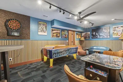 Photo 4 - Jewel of the Shores Oceanfront Estate | Rooftop Lounge | Game Room
