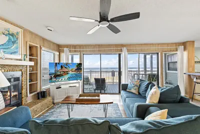 Photo 2 - 6 Bedroom, Huge Decks, Pets, Oceanfront!