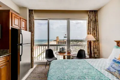 Photo 3 - Driftwood Ocean View Dreams on Daytona Beach