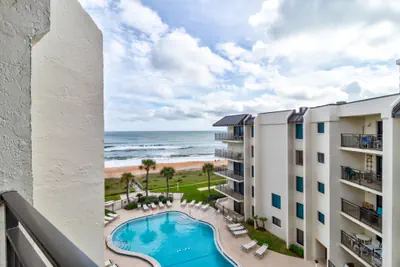 Photo 4 - Sunny Ormond Beach SOB Condo, Pool, No Drive Beach