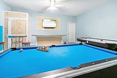 Photo 4 - 5BR Solterra Villa|Pool•Jacuzzi•Game Room