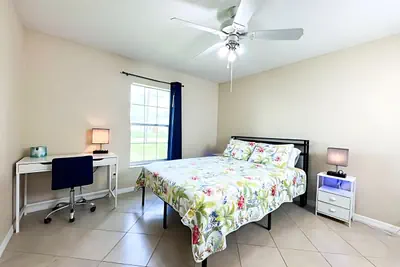 Photo 4 - Sleeps 7 | Pool + Lake Views | 3 King Beds