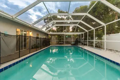 Photo 5 - 4BR Pool Villa | Family Groups | Near Gulf Beach
