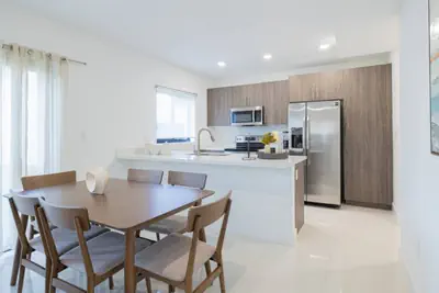Photo 3 - NEW Luxurious Villa Serenity - 5BR Best for groups