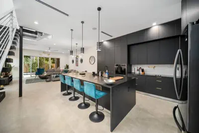 Photo 3 - Luxury 3/4 Home in Las Olas with Pool and Hot Tub Near the Beach