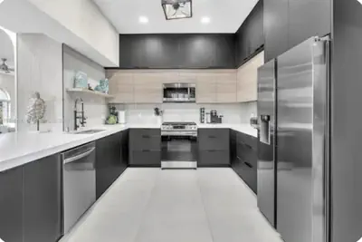 Photo 5 - Private Room 1 Block from Ft Lauderdale Beach