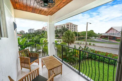 Photo 3 - Ft Lauderdale Beach House Private Room w Balcony