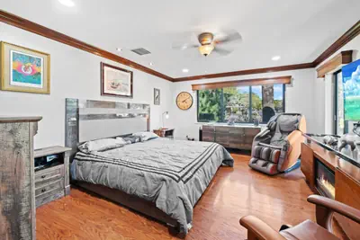 Photo 4 - The Creek Resort - Revamped Chic 4BR Haven w/Pool