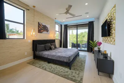 Photo 4 - Jungle Serene Lux Home w Pool, Sauna, & Ice Bath!