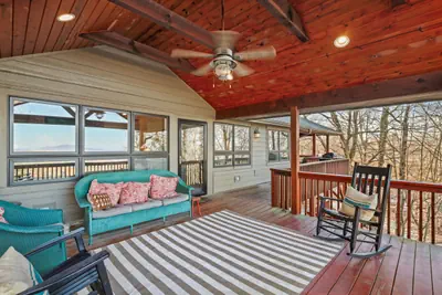 Photo 5 - Views, Hot Tub, Pet Friendly, Firepit, Decks