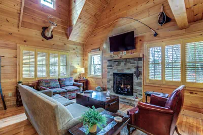 Photo 4 - Knotty Hideaway |Hot Tub, Views, Blowing Rock