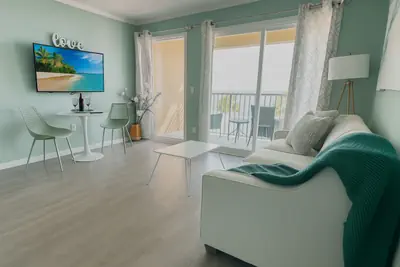 Photo 2 - Tampa Bay Beachy Retreat: Pool, Balcony-Waterfront View