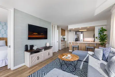 Photo 3 - Ilikai Collection # 12. Corner Oceanfront condo !