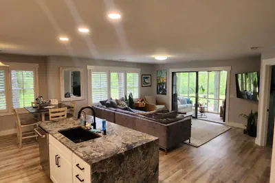 Photo 3 - Renovated King Bed Condo near beach with pool access.