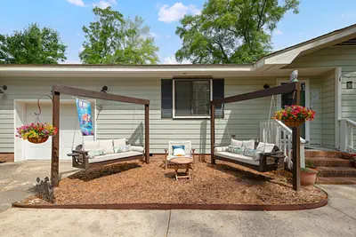 Photo 4 - Family Beach House: 3 BR - - Dogs Welcome Tranquil Turtle