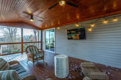 Photo 5 - Downtown Chatt | Sleeps 17 | Game Room +Huge Deck