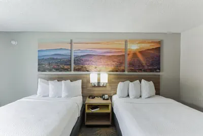 Photo 3 - 371F)Days Inn 2 connected rooms!