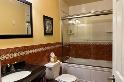 Photo 3 - Home in Jamacia New York centrally located.