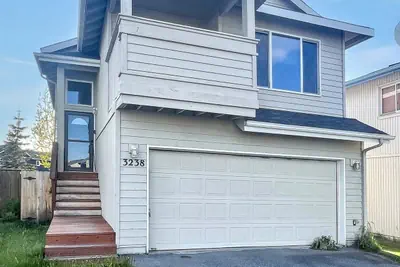 Photo 4 - Updated house in the heart of Anchorage Alaska!