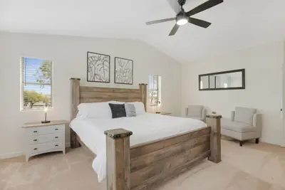 Photo 2 - 5BR Gilbert Home | Private Pool & Putting Green