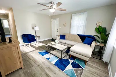 Photo 3 - Relaxing Extended Stay near Duke-Raleigh Hospital