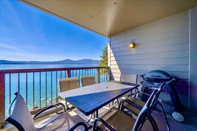 Photo 3 - VIP lakefront condo in Brockway Springs Resort