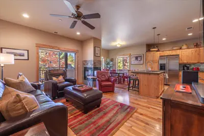 Photo 3 - Deluxe Truckee townhome 3BDR/2.5BA Dog Friendly
