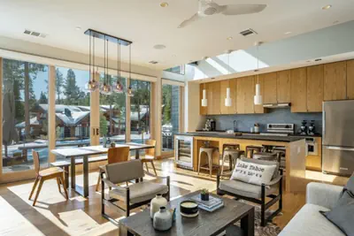 Photo 5 - True Ski-In/Ski-Out Luxury at Northstar