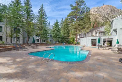 Photo 2 - Top Floor Palisades Condo BBQ Ski-in/Ski-out