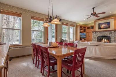 Photo 4 - Ski-In/Ski-Out Top Floor Spacious Palisades Condo
