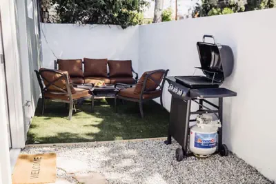 Photo 2 - Remodeled 2BR Home w/ Patio NoHo Arts District p14