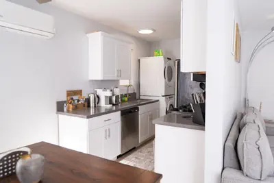 Photo 3 - SLEEK 1BR FULLY RENOVATED 2023 in NOHO ARTS DISTRICT p45