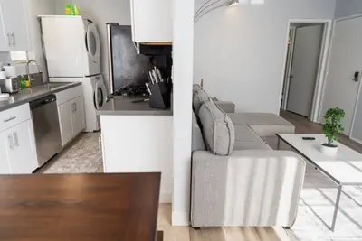 Photo 5 - SLEEK 1BR FULLY RENOVATED 2023 in NOHO ARTS DISTRICT p45
