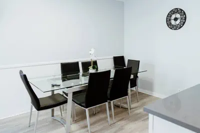 Photo 5 - NEWLY RENOVATED 2-BEDROOM TOWNHOUSE WITH PRIVATE ROOFTOP DECK REMODELED IN 2022  (p30)