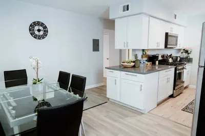 Photo 2 - NEWLY RENOVATED 2-BEDROOM TOWNHOUSE WITH PRIVATE ROOFTOP DECK REMODELED IN 2022  (p30)