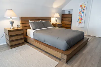 Photo 3 - WELL-APPOINTED 3BR HOUSE RENOVATED/REMODELED IN 2022 with FENCED YARD (p44)
