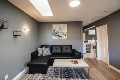 Photo 5 - FANTASTIC RENOVATED 1BR HOME with PRIVATE FENCED PATIO in NOHO ARTS DISTRICT p21