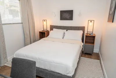 Photo 4 - MODERN 1BR in TOLUCA LAKE FULLY RENOVATED/REMODELED IN 2023 w/ EV CHARGER (p69)
