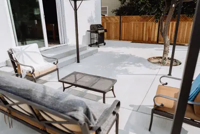 Photo 2 - ELEGANT, WELL-APPOINTED 3-BEDROOM HOME WITH PRIVATE HOT TUB BUILT IN 2020  (p26)