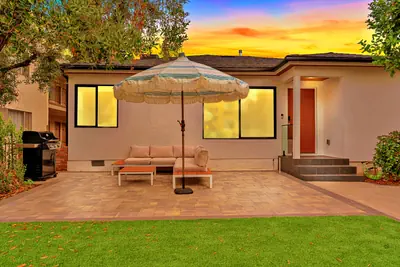 Photo 2 - 3BR HOUSE FULLY RENOVATED 2025: FENCED YARD/PATIO & CARPORT in NOHO ARTS DISTRICT p85