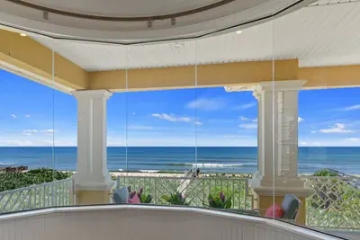 Photo 2 - Luxury Beachfront 4BR | Private Beach | Deck Views