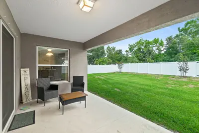 Photo 5 - 4BR | Two Suites | Near Beaches | Near Shopping