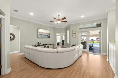 Photo 2 - Sea LaVie - 5BR Family Retreat with Pool, Lanai, Bikes & Games