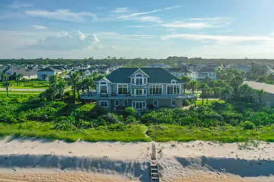 Photo 5 - Oceanfront 4BR | Private Beach | Ocean Deck
