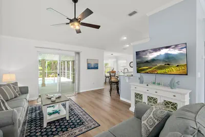 Photo 5 - Screened Pool 3BR | Lanai Living | Near Beaches