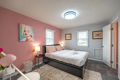 Photo 2 - Clintonville Cozy Haven! Near Parks, Shops & OSU!