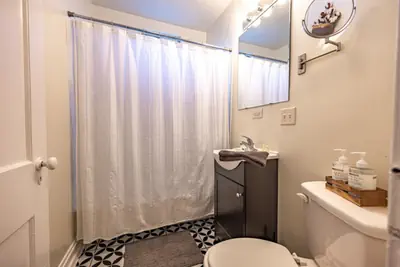 Photo 4 - Cozy Oasis-Tulane Spacious 1BR