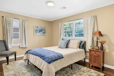 Photo 5 - 3-bed ATL Airport Abode - Minutes from Downtown